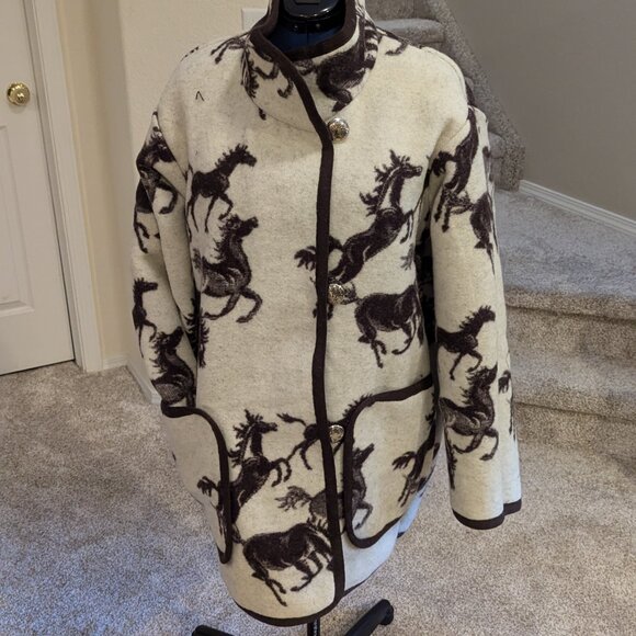 Joyce Onarheim Boe - Legacy Collection 100% Wool Mustang Throw - Picture 4 of 4